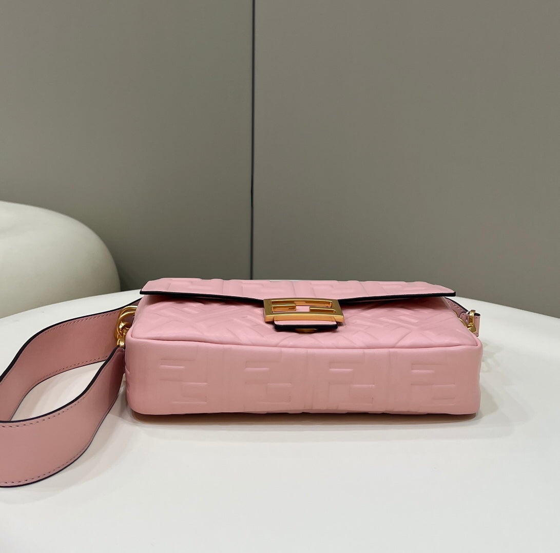 BAGUETTE WITH FF MOTIF 27 IN LIGHT PINK SOFT LAMBSKIN GOLD HARDWARE