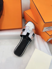0ran Sandal Silver Leather