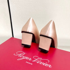 BELLE VIVIER PUMPS IN BEIGE SILK