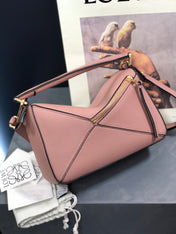 SMALL PUZZLE 24 BAG IN CLASSIC LIGHT PINK CALFSKIN