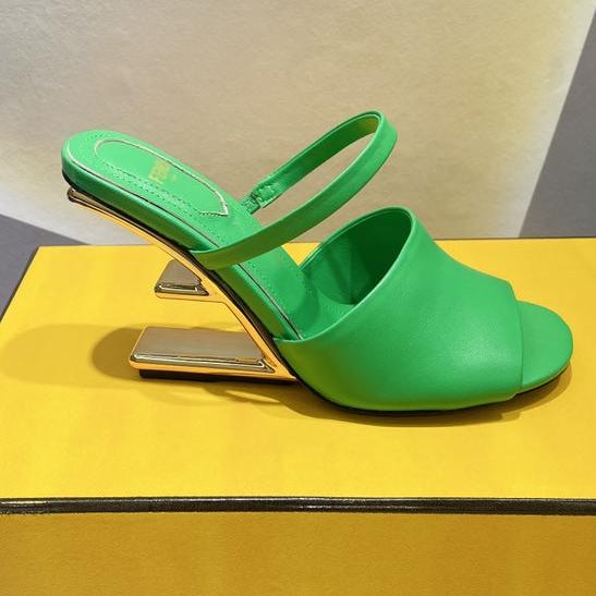 FENDI FIRST 95 MM HIGH-HEELED SANDAL IN EMERAKD GREEN LAMBSKIN GOLD HARDWARE