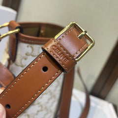 BUCKET 30 IN WHITE TRIOMPHE CANVAS AND RED BROWN CALFSKIN TRIM