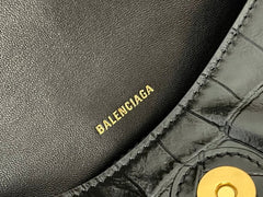 DOWNTOWN SHOULDER BAG 29 IN BLACK CROCODILE EMBOSSED CALFSKIN GOLD HARDWARE