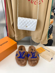 LV WOMEN'S PASEO FLAT SLIPPER IN BROWN FLEECE WITH BLUE LOGO