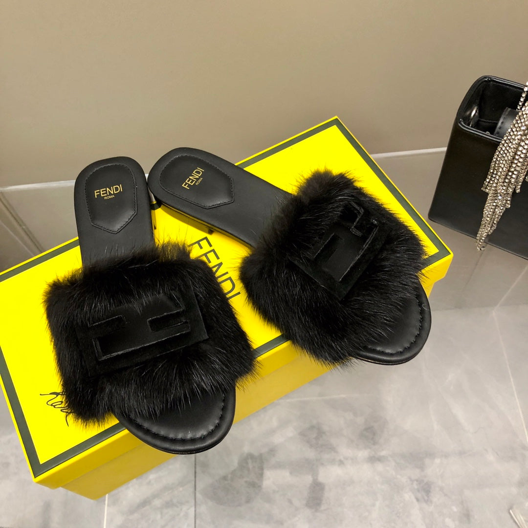 FENDI BAGUETTE MINK SLIDE SLIPPER IN BLACK FUR
