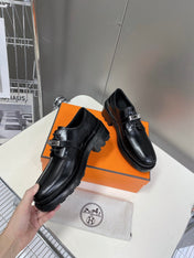 HM 25S LOAFER IN BLACK LAMBSKIN WITH SILVER HARDWARE