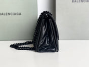 CRUSH SMALL CHAIN BAG 25 IN BLACK QUILTED CRUSHED CALFSKIN BLACK HARDWARE