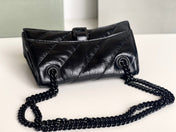 CRUSH SMALL CHAIN BAG 25 IN BLACK QUILTED CRUSHED CALFSKIN BLACK HARDWARE