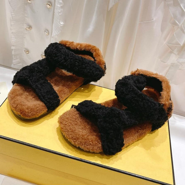 FENDI DAD SANDAL IN BLACK MIX CINNAMON BROWN FLEECE