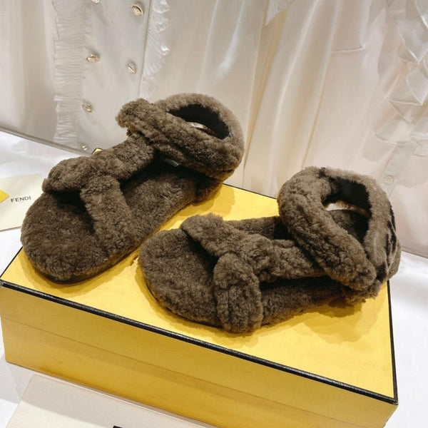 FENDI DAD SANDAL IN MOCHA BROWN FLEECE