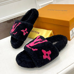 LV FLAT SLIPPER IN BLACK MIX BRIGHT PINK SHEARLING