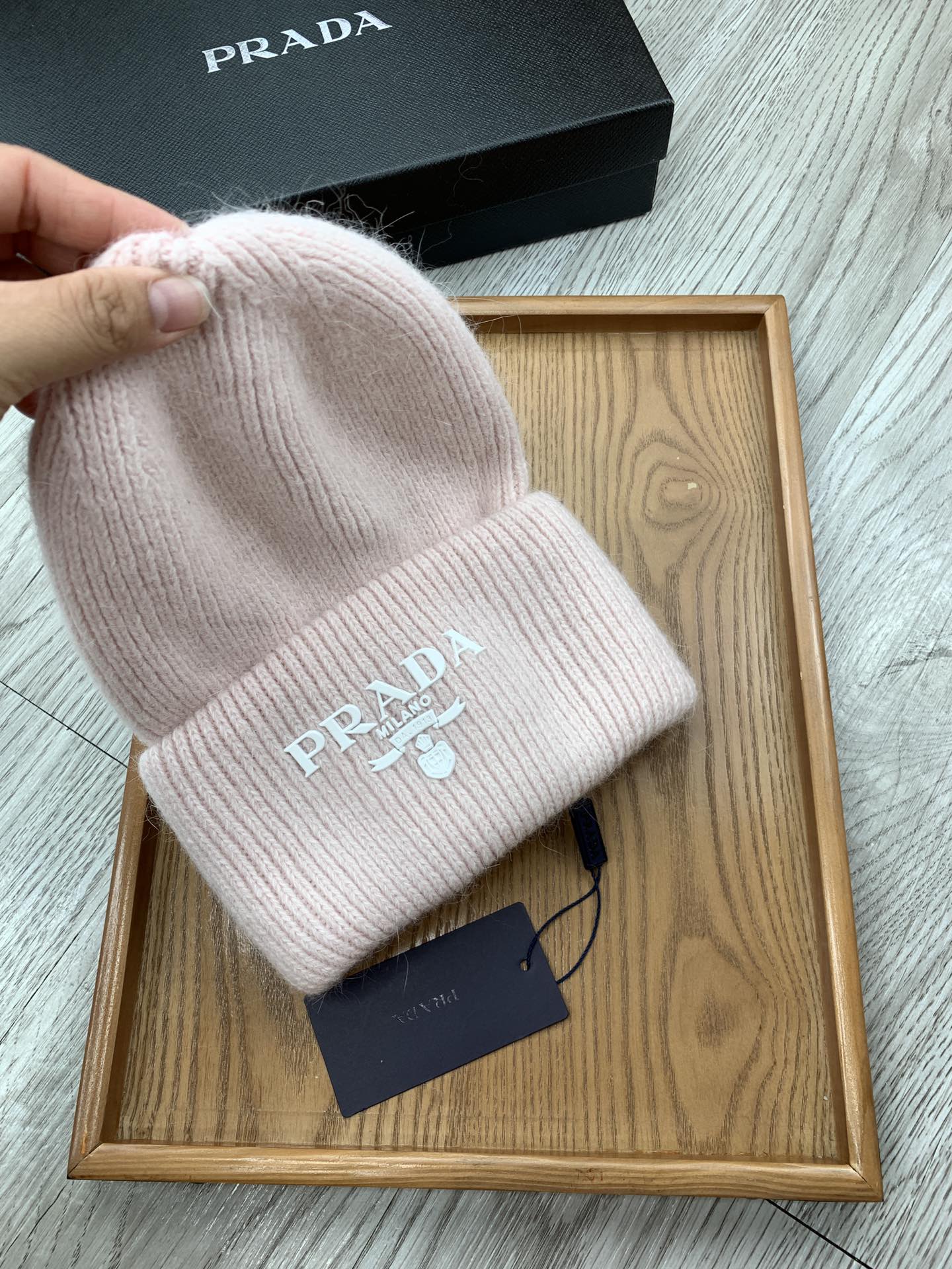 BEANIE HAT IN SOLF PINK WOOL 108751