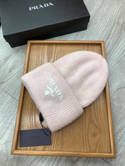 BEANIE HAT IN SOLF PINK WOOL 108751