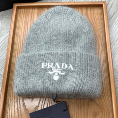 BEANIE HAT IN DOLPHIN GRAY WOOL 108750