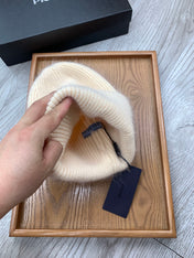 BEANIE HAT IN BEIGE CREAM WOOL 108745