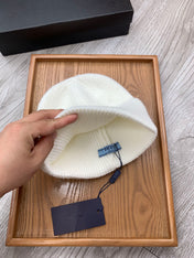 BEANIIE HAT IN WHITE WOOL 335040