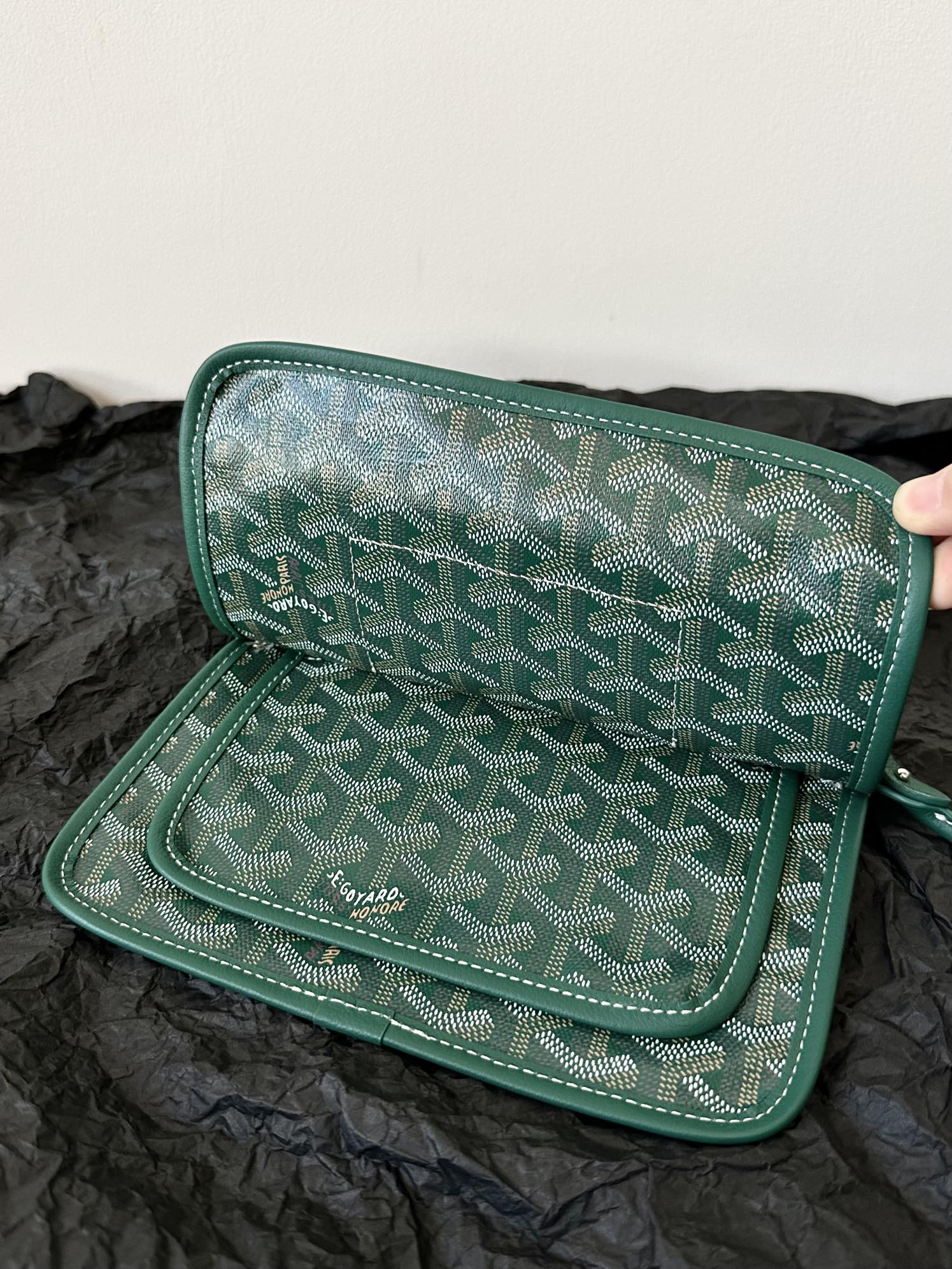 PLUMET POCKET WALLET 20 IN GREEN GOYARDINE CANVAS AND LAMBSKIN TRIM