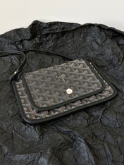 PLUMET POCKET WALLET 20 IN BLACK GOYARDINE CANVAS AND LAMBSKIN TRIM