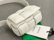 MINI CASSETTE 12 IN WHITE LAMBSKIN