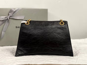 CRUSH MEDIUM CHAIN BAG 31 IN BLACK CRUSHED CALFSKIN GOLD HARDWARE