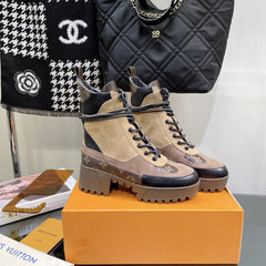 LAUREATE PLATFORM BOOTS IN CAMEL BROWN SUEDE AND CALFSKIN