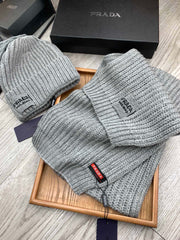 SET SCARF AND HAT IN PALE GRAY WOOL AND RABBIT FUR 388992