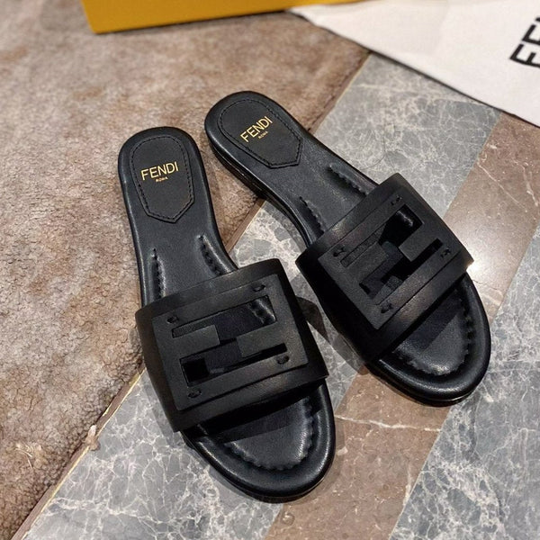 FENDI BAGUETTE SLIDES IN BLACK LAMBSKIN