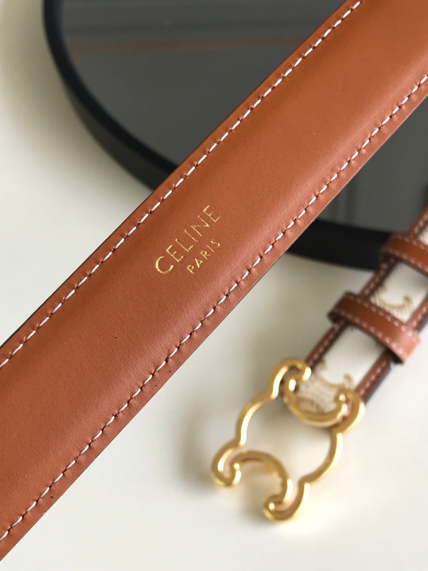 CELINE 25S BELT TRIOMPHE 25MM IN WHITE CALFSKIN AND CANVAS 559677