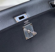 KELLY 28CM IN NOIR EPSOM CALFSKIN SILVER HARDWARE