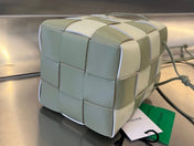 SMALL CASSETTE BUCKET 18 IN XANADU MIX WHITE CALFSKIN