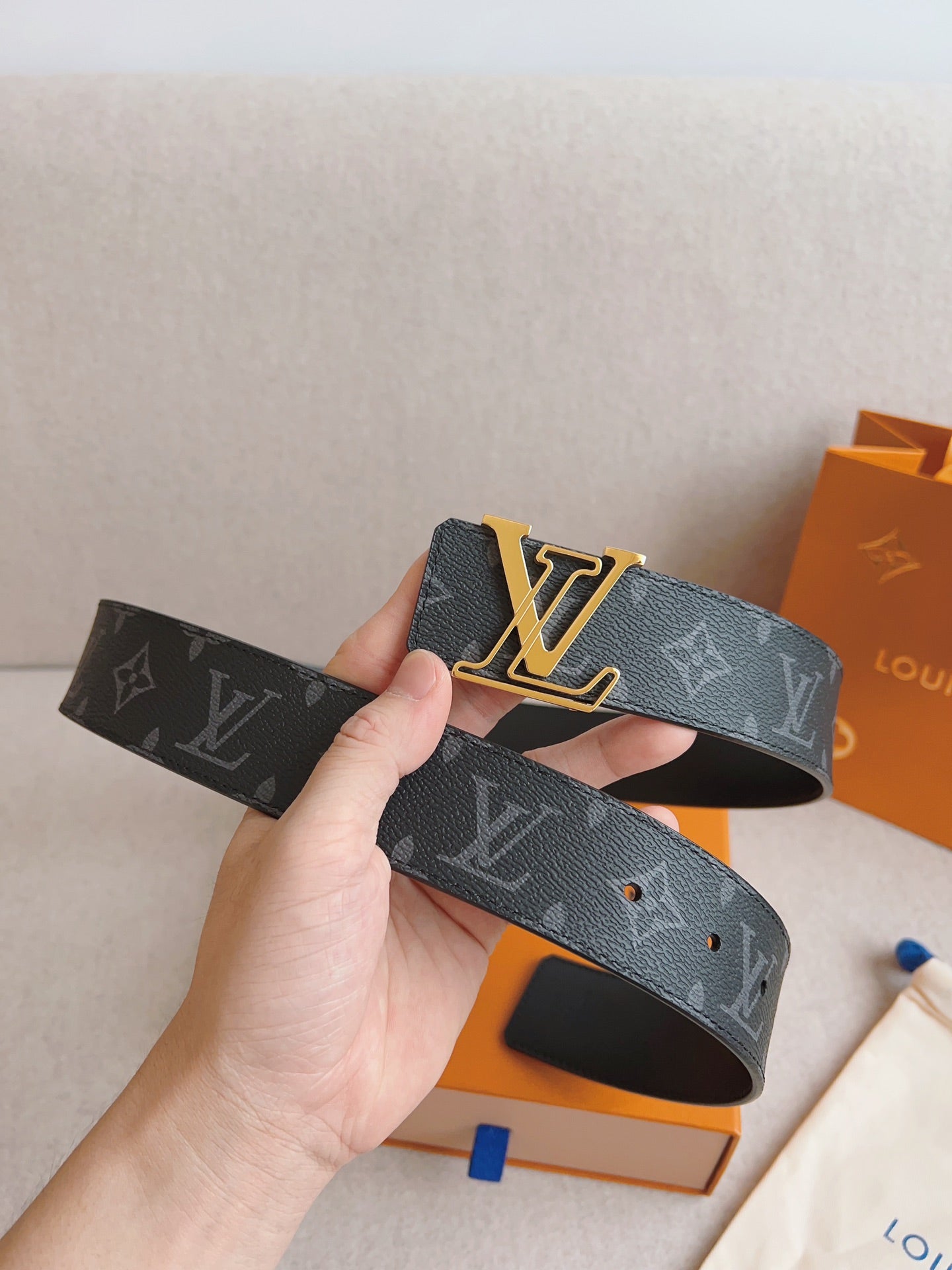 LV 25S BELT 40 MM IN BLACK MIX GREY CALFSKIN 593205