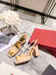 ONE STUD BEIGE TAN PATENT LEATHER LACE-UP HIGH HEELS 85 MM