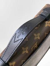 LV 25S S LOCK MESSENGER BAG 21 IN PURPLE AND BROWN MONOGRAM MACASSAR CANVAS