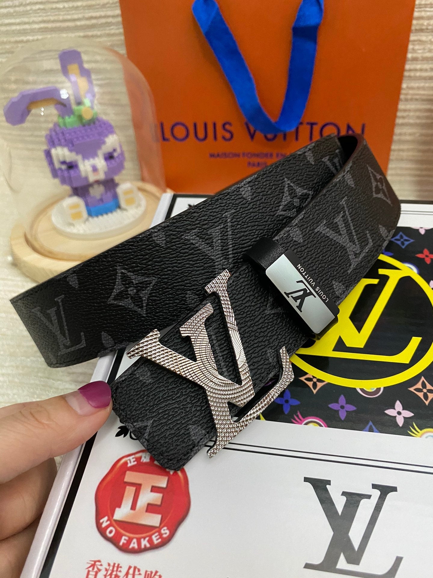 LV 25S BELT 38 MM IN BLACK CALFSKIN PRINT PATTERNS 593287
