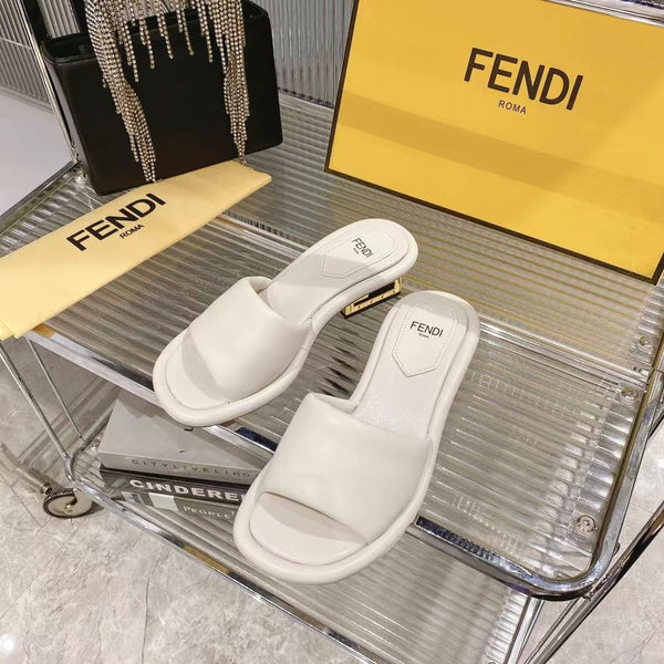 FENDI BAGUETTE SLIDES WOMEN IN WHITE CALFSKIN