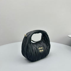 MINI HOBO 17 BAG IN BLACK SHEEPSKIN