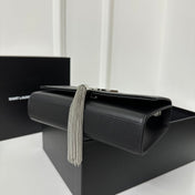 KATE TASSEL 20 BLACK CALFSKIN WITH SILVER LOGO