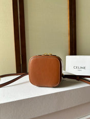 MINI VANITY CASE CUIR TRIOMPHE 9 IN BRONZE BROWN SMOOTH CALFSKIN