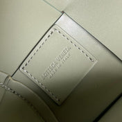 SMALL CYLINDER CASSETTE 21 IN TRAVERTINE CALFSKIN