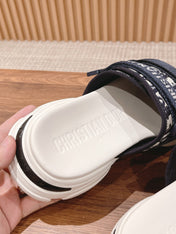DIOR PLATFORM SLIDES 25S 30 MM IN MIDNIGHT BLUE MIX WHITE FABRIC AND CALFSKIN