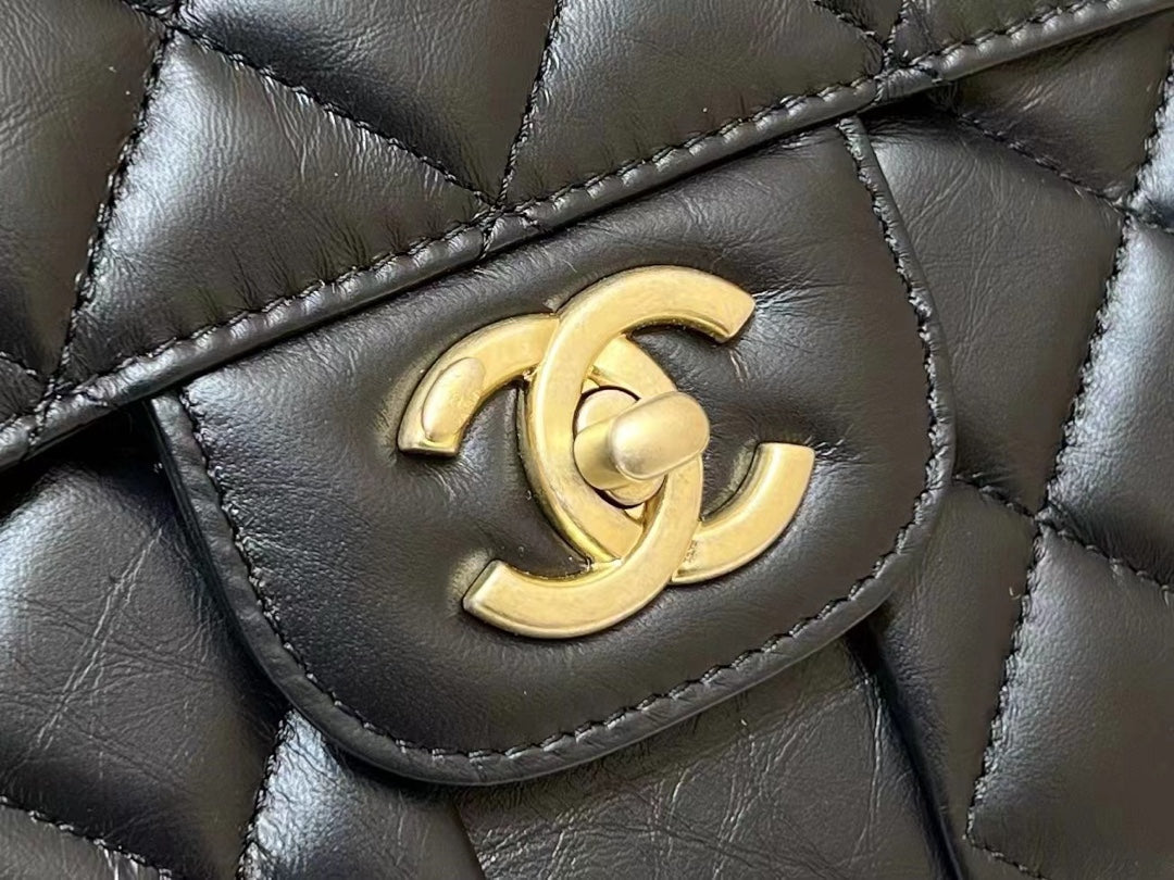 25S CHANEL MEDIUM FLAP BAG 25 IN BLACK CALFSKIN GOLD HARDWARE