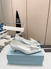 KITTEN HEEL PUMPS WITH CREATIVE SHAPE IN WHITE GLOSSY LAMBSKIN