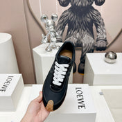 FLOW RUNNER SNEAKER IN FULL BLACK SUEDE AND SHEEPSKIN