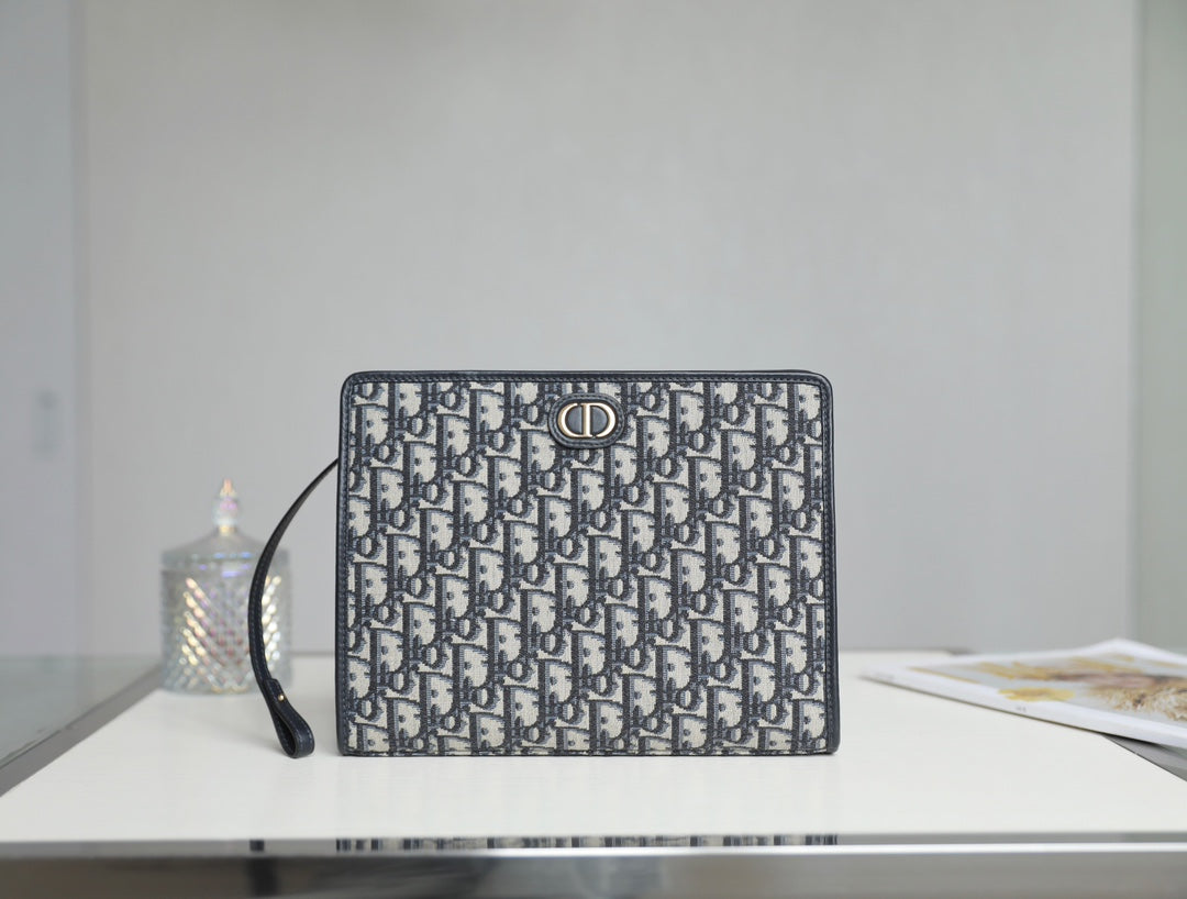 BOOK TOTE 26 IN BLACK OBLIQUE JACQUARD