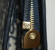 BOOK TOTE 26 IN BLACK OBLIQUE JACQUARD