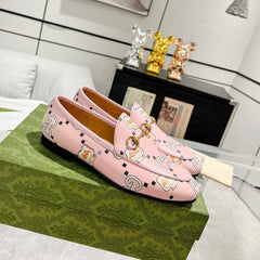 HORSEBIT LOAFER WITH CUTE CAT PRINT IN LIGHT PINK CALFSKIN