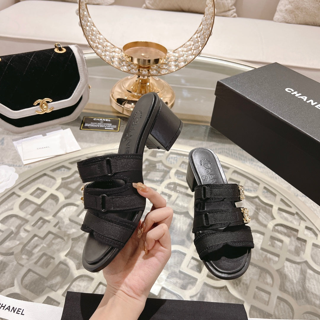 Double C  Xiaoxiang Chain Fabric Head Chunky High Heel Black Lambskin