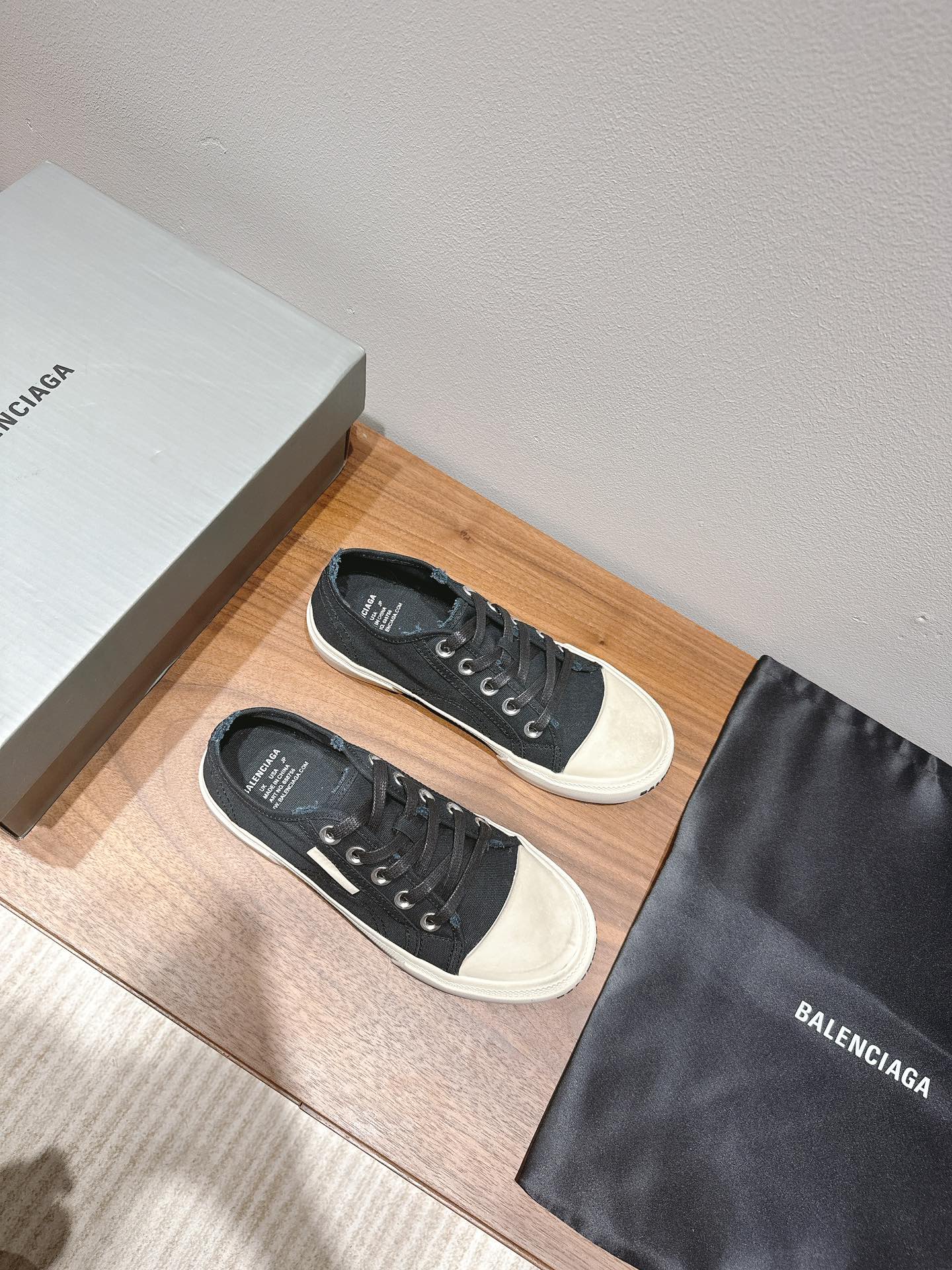 BALENCIAGA 25S SNEAKER IN BLACK CANVAS
