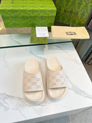 PLATFORM SANDALS IN WHITE CREAM MONOGRAM IMPORTED TPU