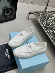 PRA OSTRICH PATTERN LOAFERS WHITE CALFSKIN